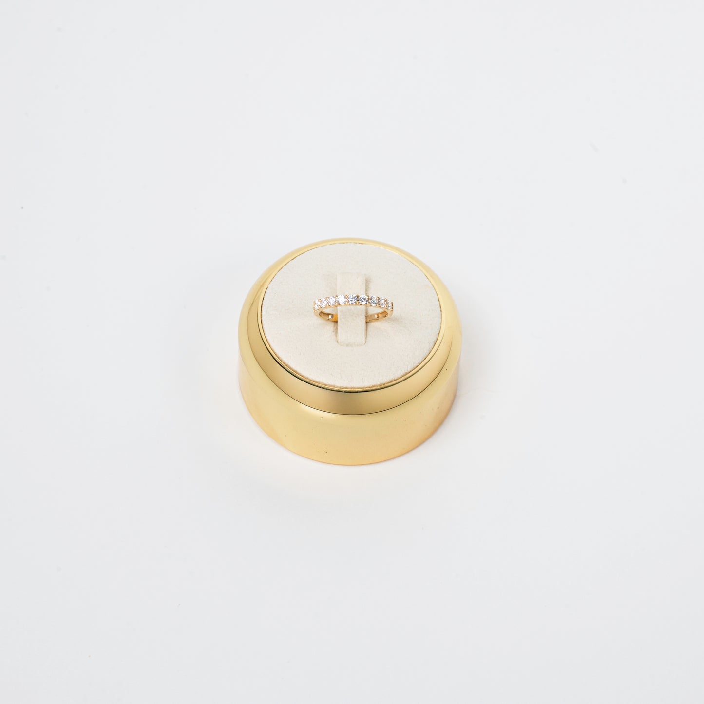 Engagement ring with a central stone 18 K Gold