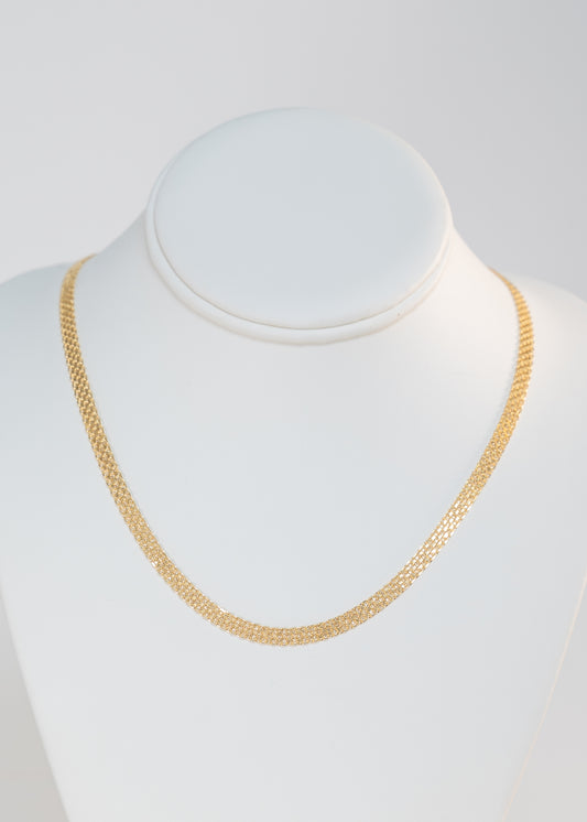 Necklace wide interlocking 18 K Gold