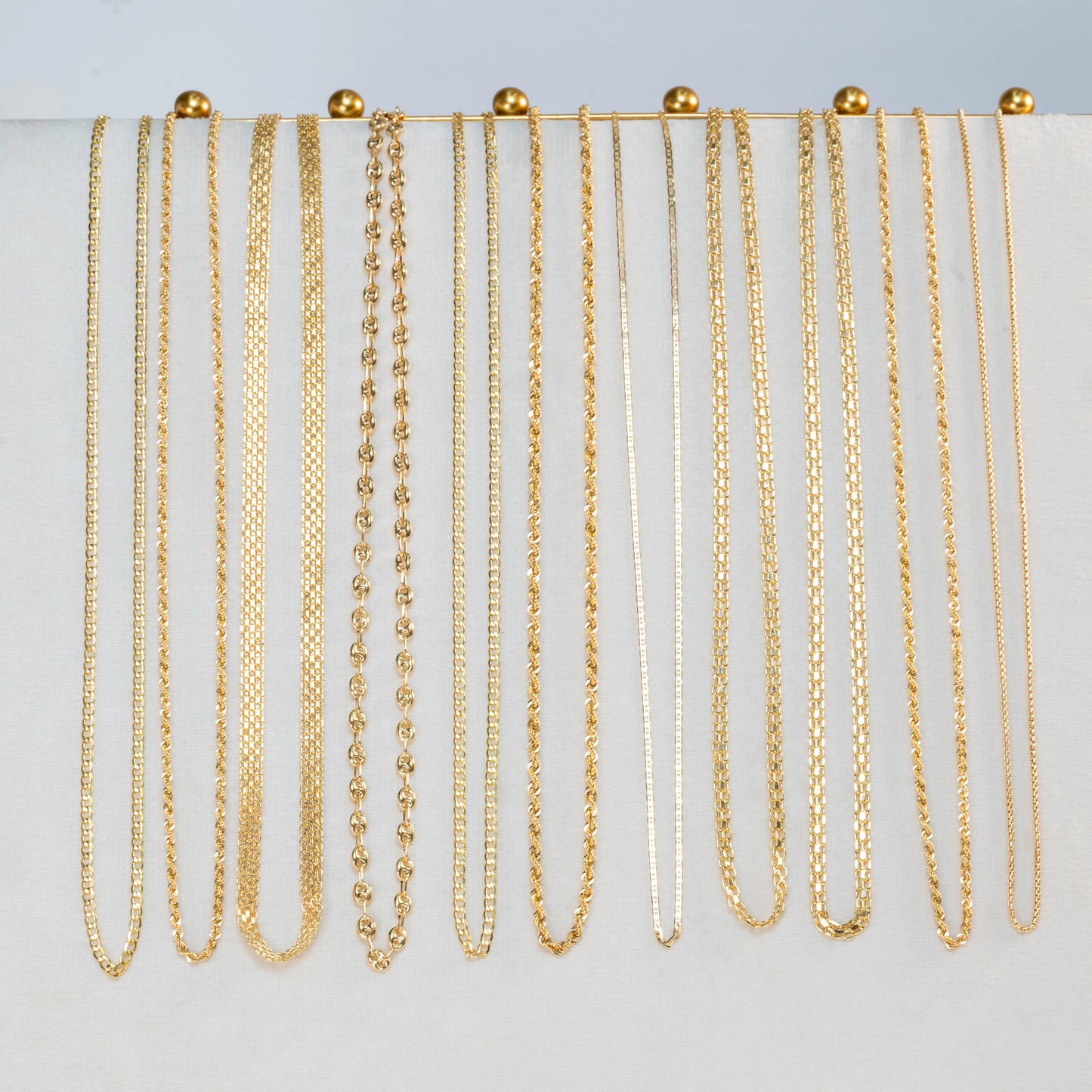 Necklaces Group 3 18 K Gold