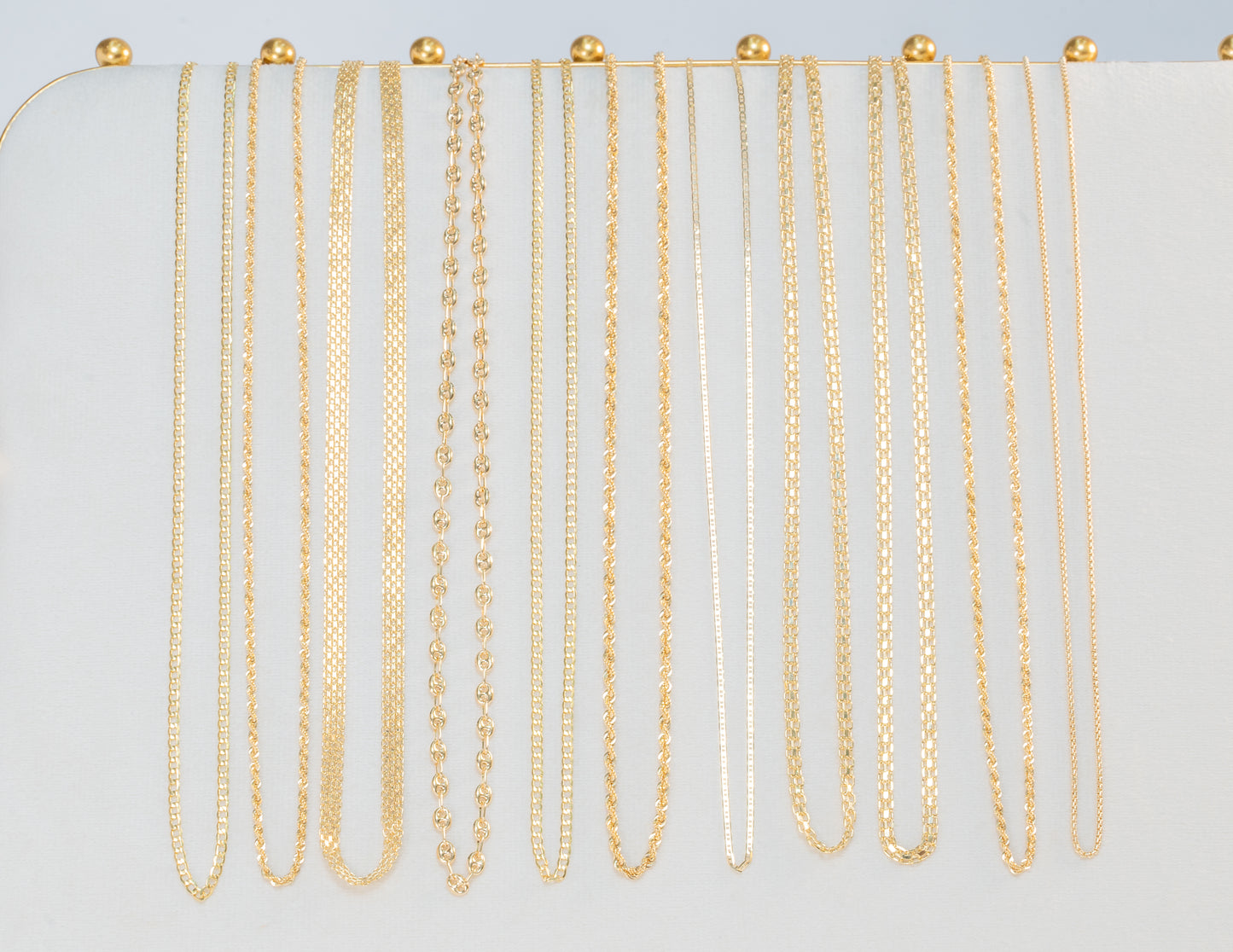 Necklaces Group 4 18 K Gold
